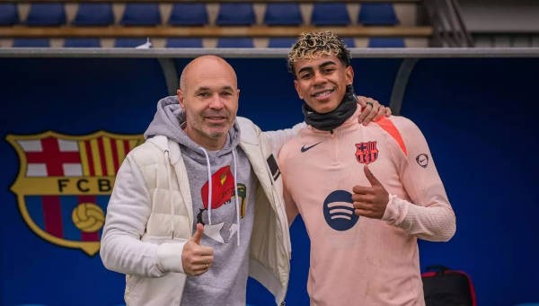 传奇中场盛赞新星;亚马尔天赋出众,有望铸就独特传奇。 体育新闻