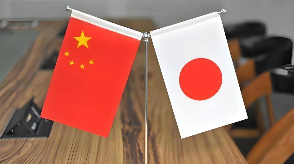  日本军工关联企业范围曝光；中方管制引发广泛经济连锁反应。 新闻