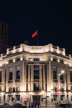 阿里巴巴财报亮眼，云智能业务加速冲刺；AI双线并进，即时零售协同发力。