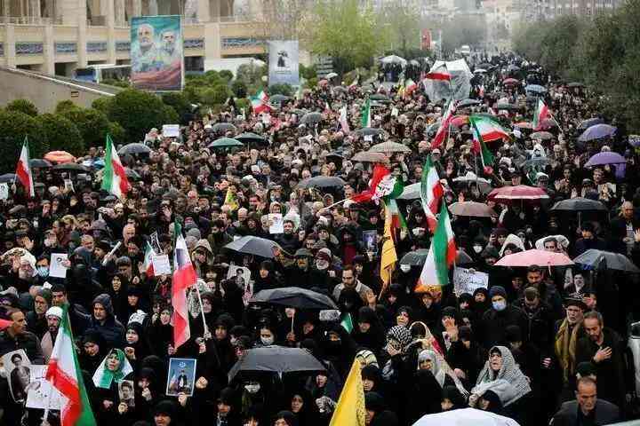  冲突走向引发广泛关注；中东与世界秩序面临新考验。 新闻