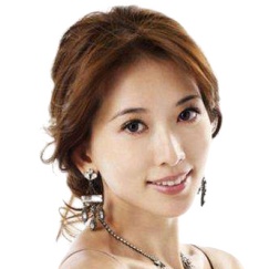 林志玲惊喜领衔跨界跑团;阿Sa黄晓明等艺人齐聚香港;搜狐新闻马拉松迎来活力新季。 娱乐新闻