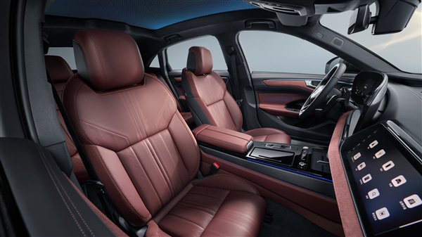 2025车市新风向:传统豪华品牌的智能化突围策略 汽车科技