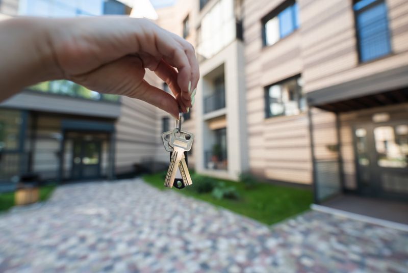 法律视角下的商品房采光纠纷：购房者知情权保护的实证研究