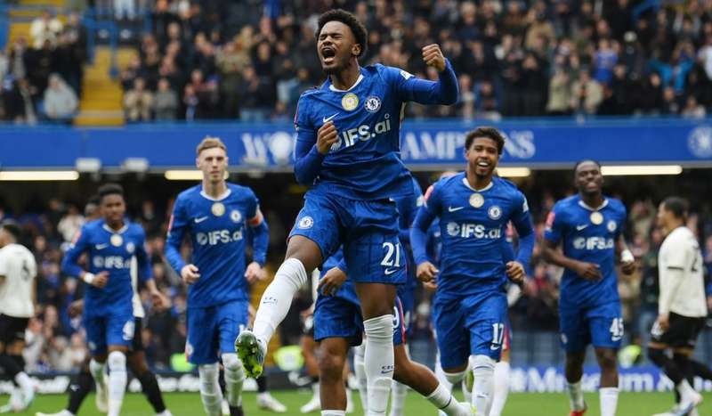  蓝军战术觉醒：7球狂胜背后的4231体系革命！ 体育新闻