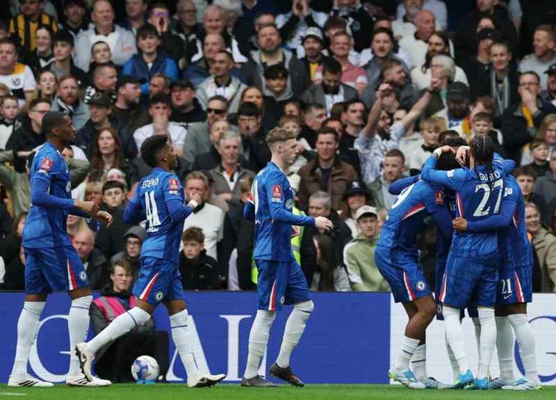  蓝军战术觉醒：7球狂胜背后的4231体系革命！ 体育新闻