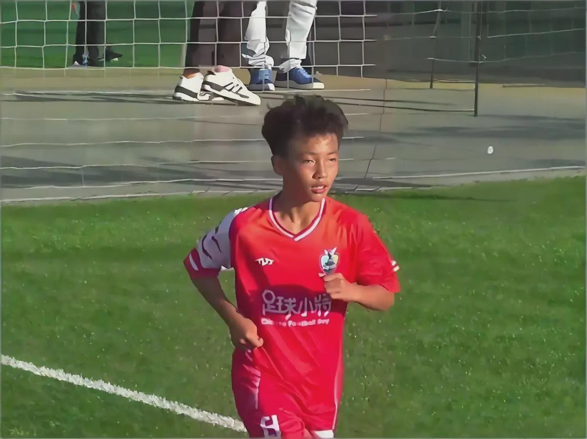  【技术解码】14岁登陆拉玛西亚：中国足球青训的范式转移与可复制的突破路径 体育新闻