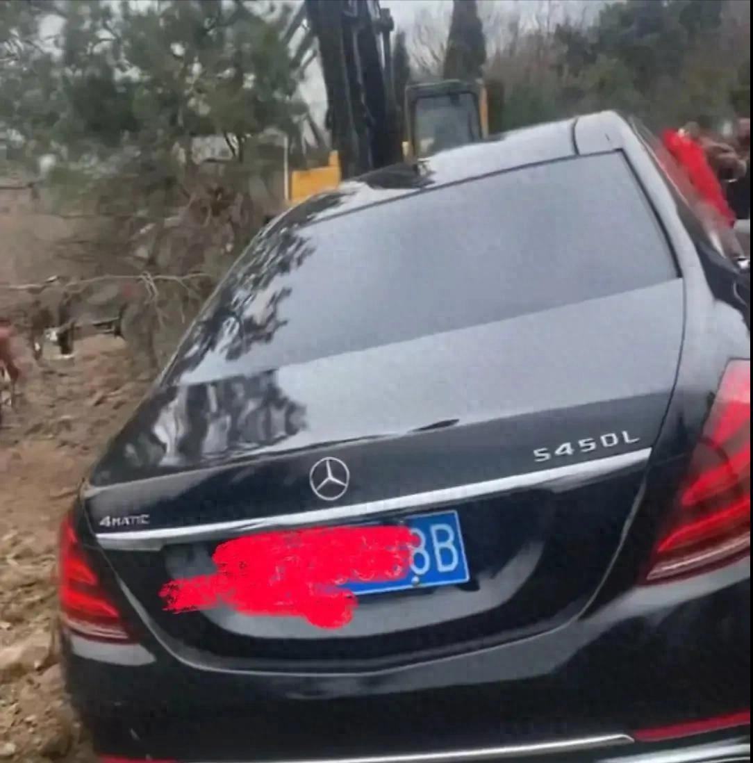  百万豪车陪葬事件的技术复盘：规则红线为何失守？ 新闻